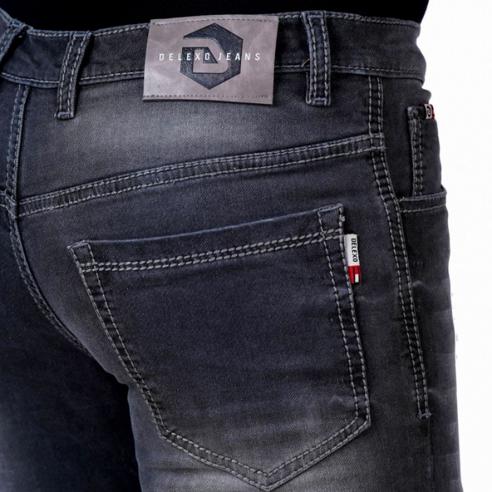 Men's Straight Fit Denim Mid Rise Jeans