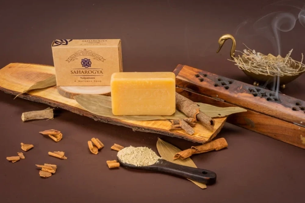 Saharogya Hand Crafted Nalpamara Soap